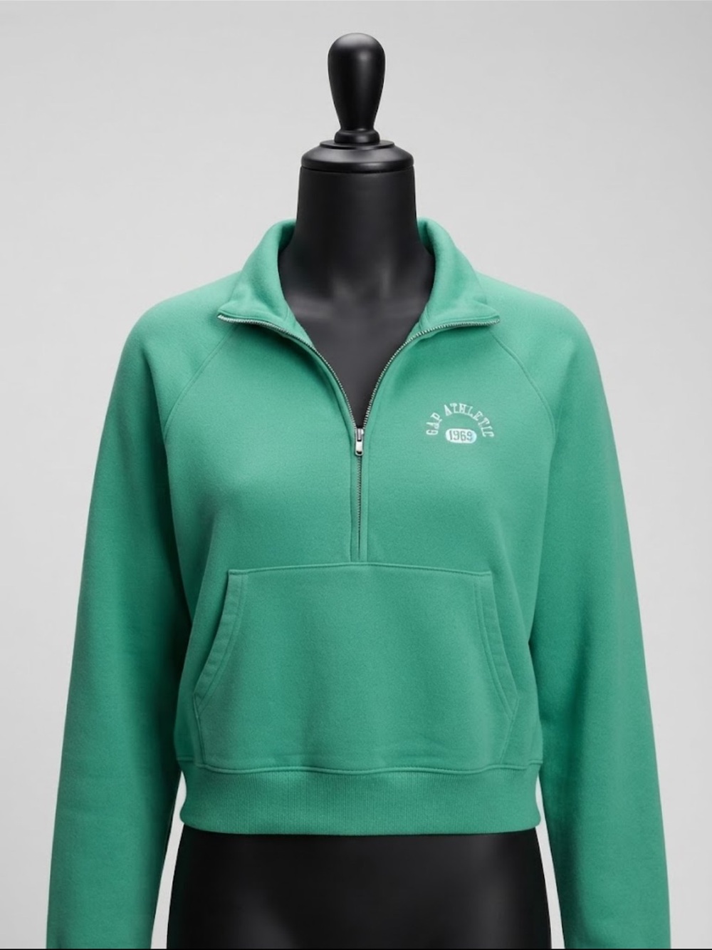 GAP Athletic 1/4 zip Cropped Fleece Pullover - Green